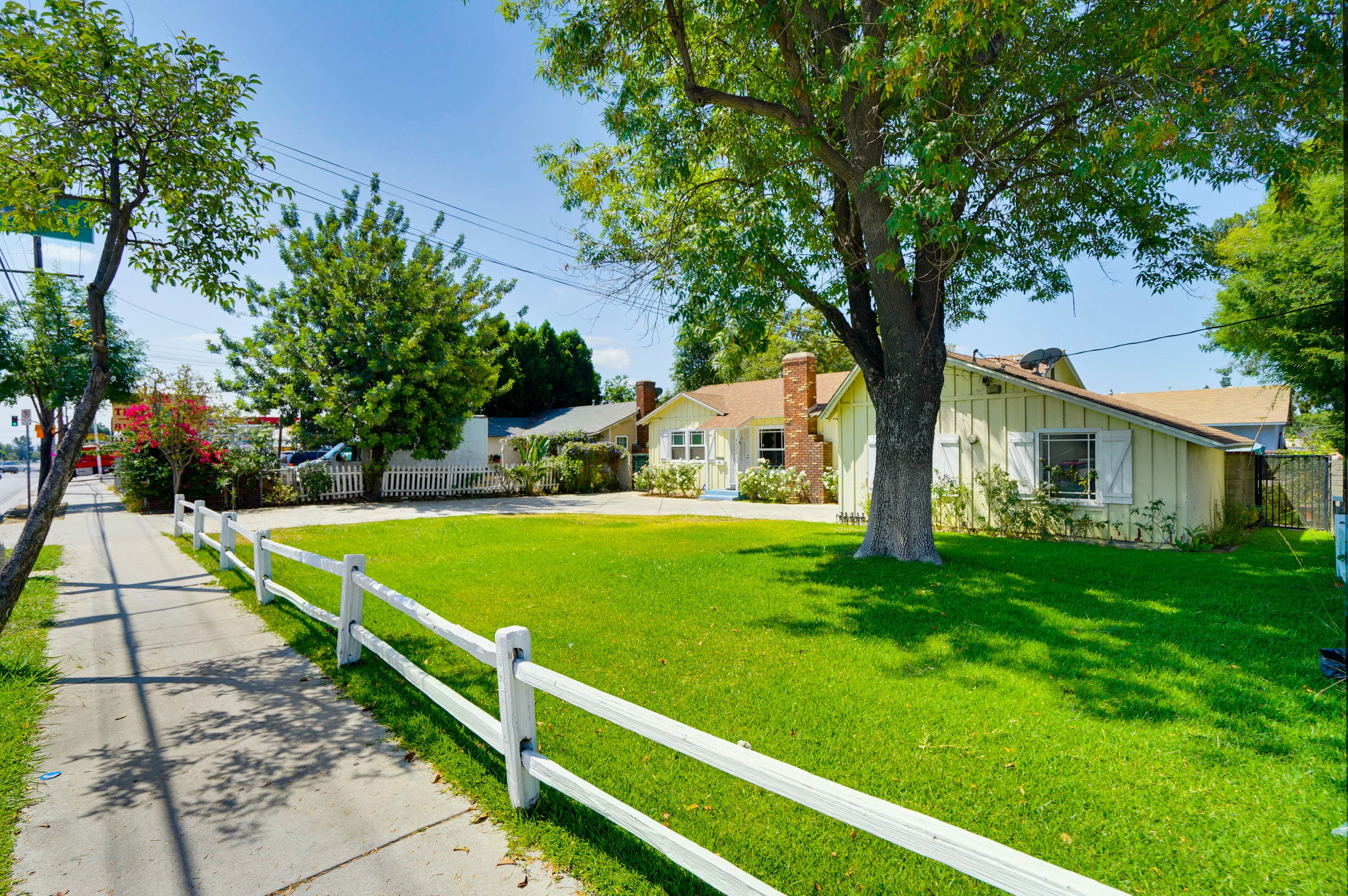 9523-arleta-ave-003.jpg