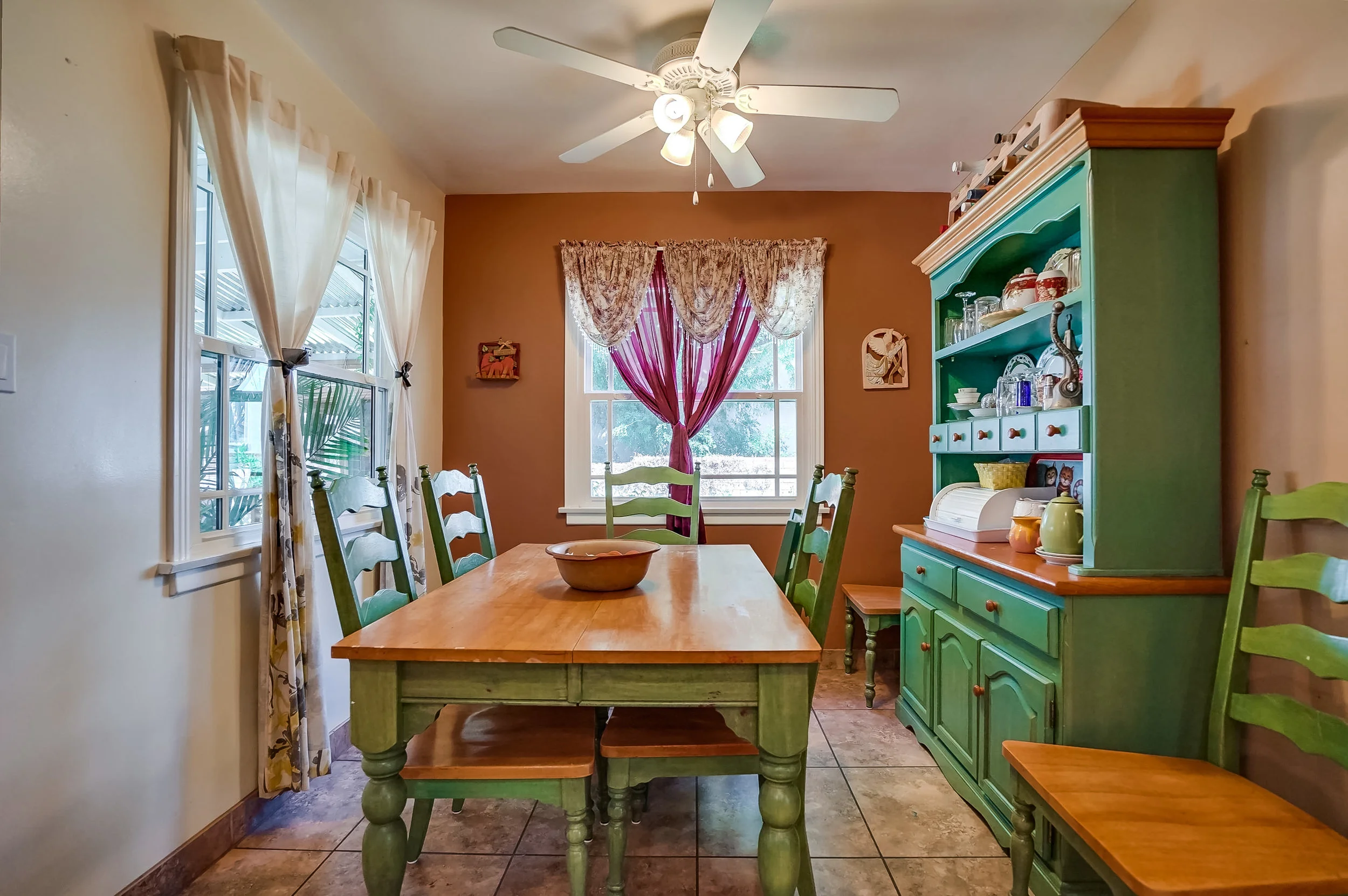 9523-arleta-ave-014.jpg