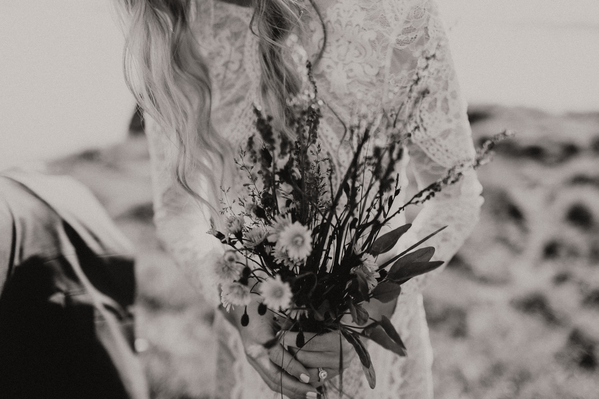 Melissa_Marshall_Iceland_Elopement_22.jpg