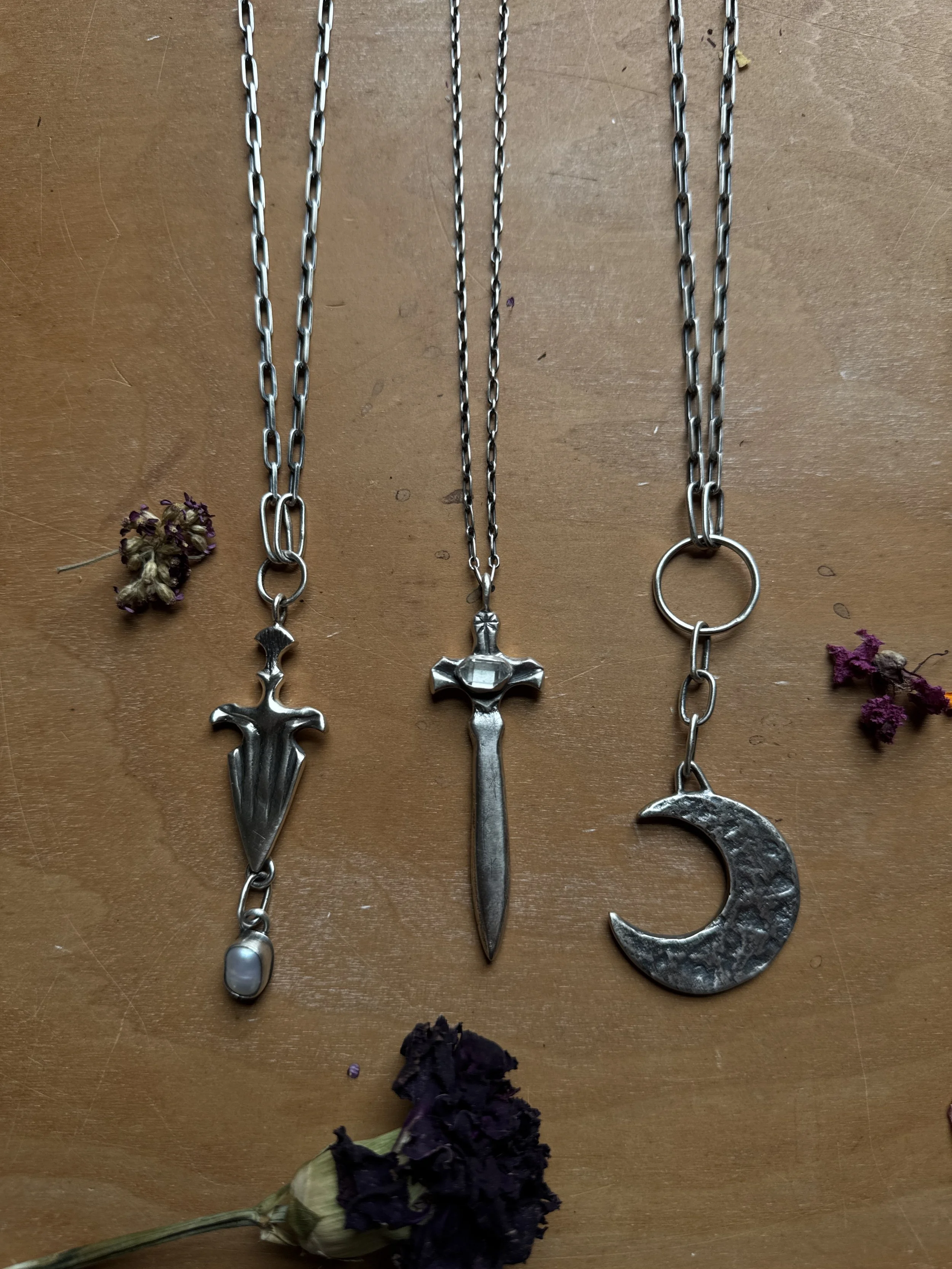 Icy Sword || Pendant