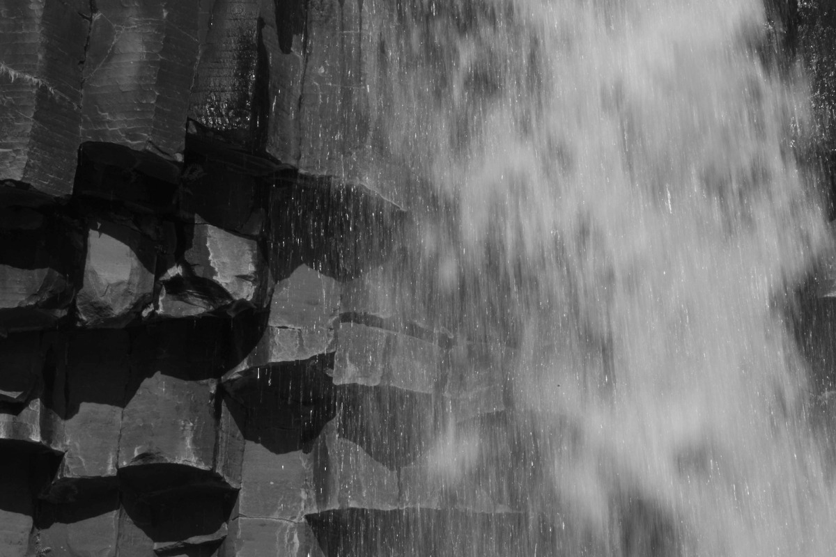 svartifoss detail.jpg