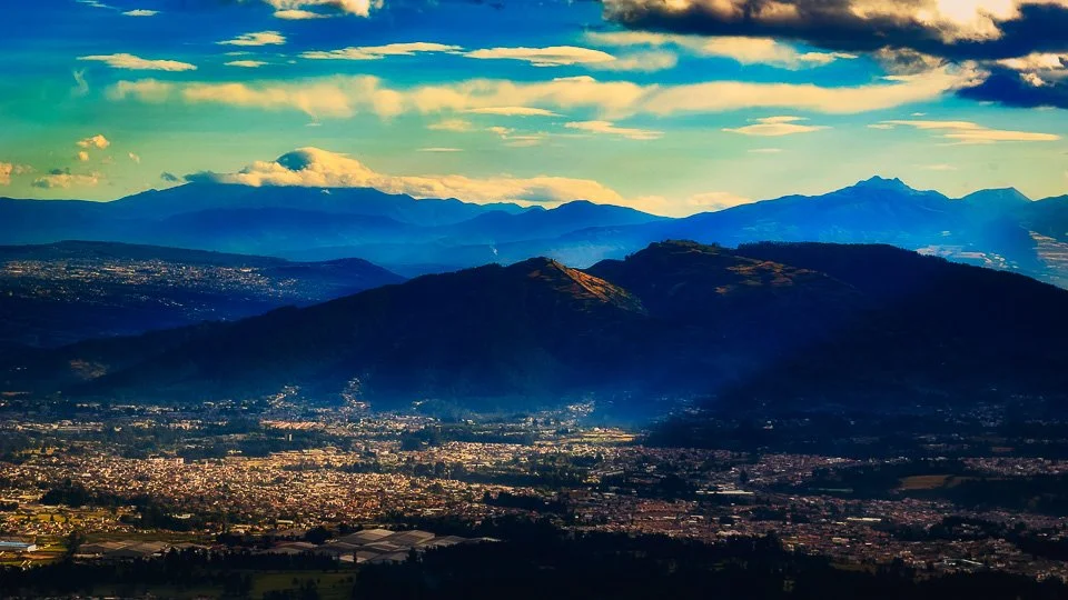 Ecuador Climbing & Hiking, "The Ilalo Volcano and Los Chillos Valley"