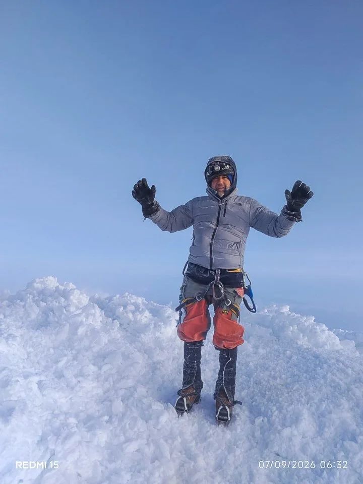 Ecuador Climbing & Hiking, "Cotopaxi"
