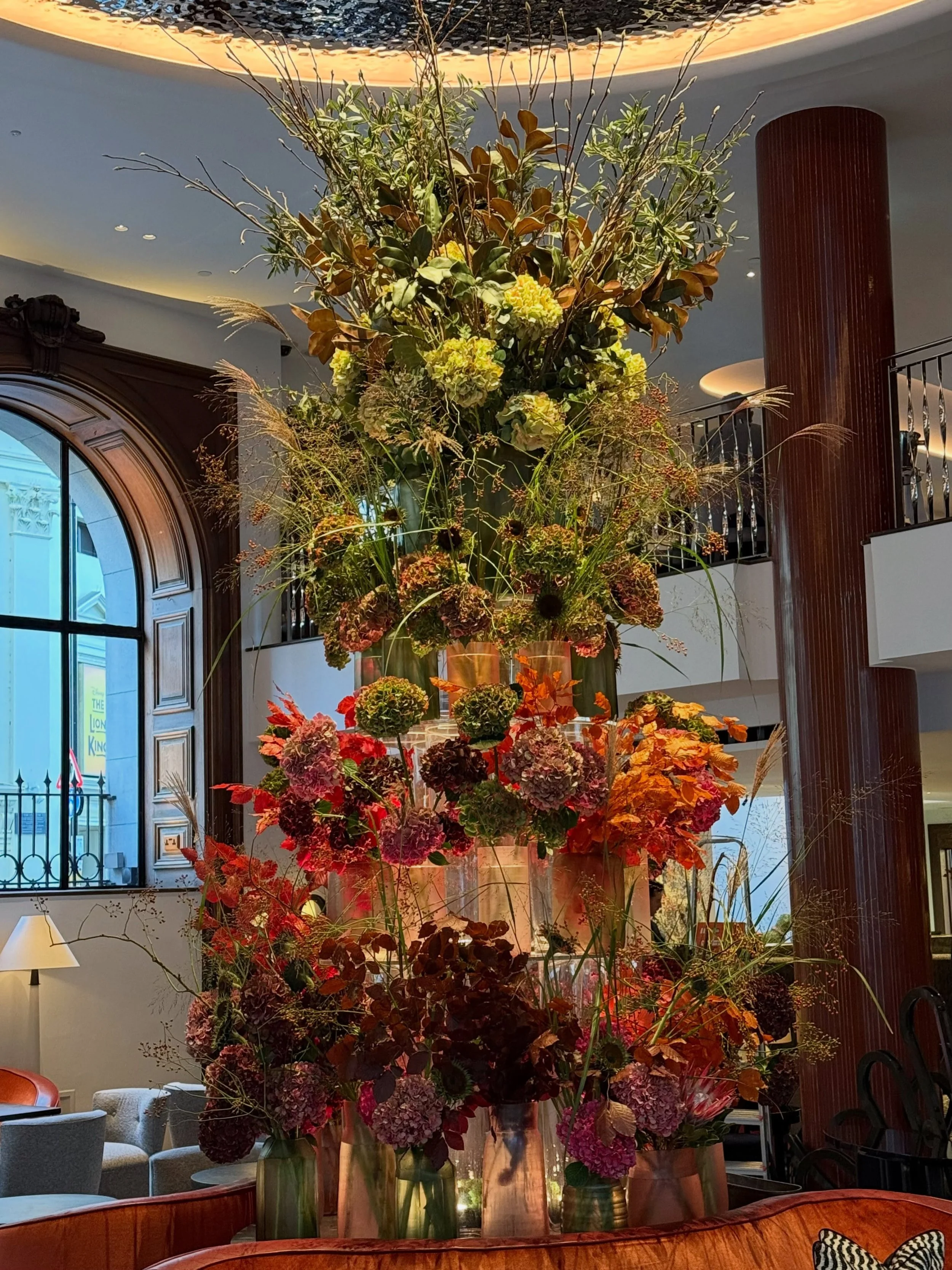 Full on autumn display @onealdwychhotel
