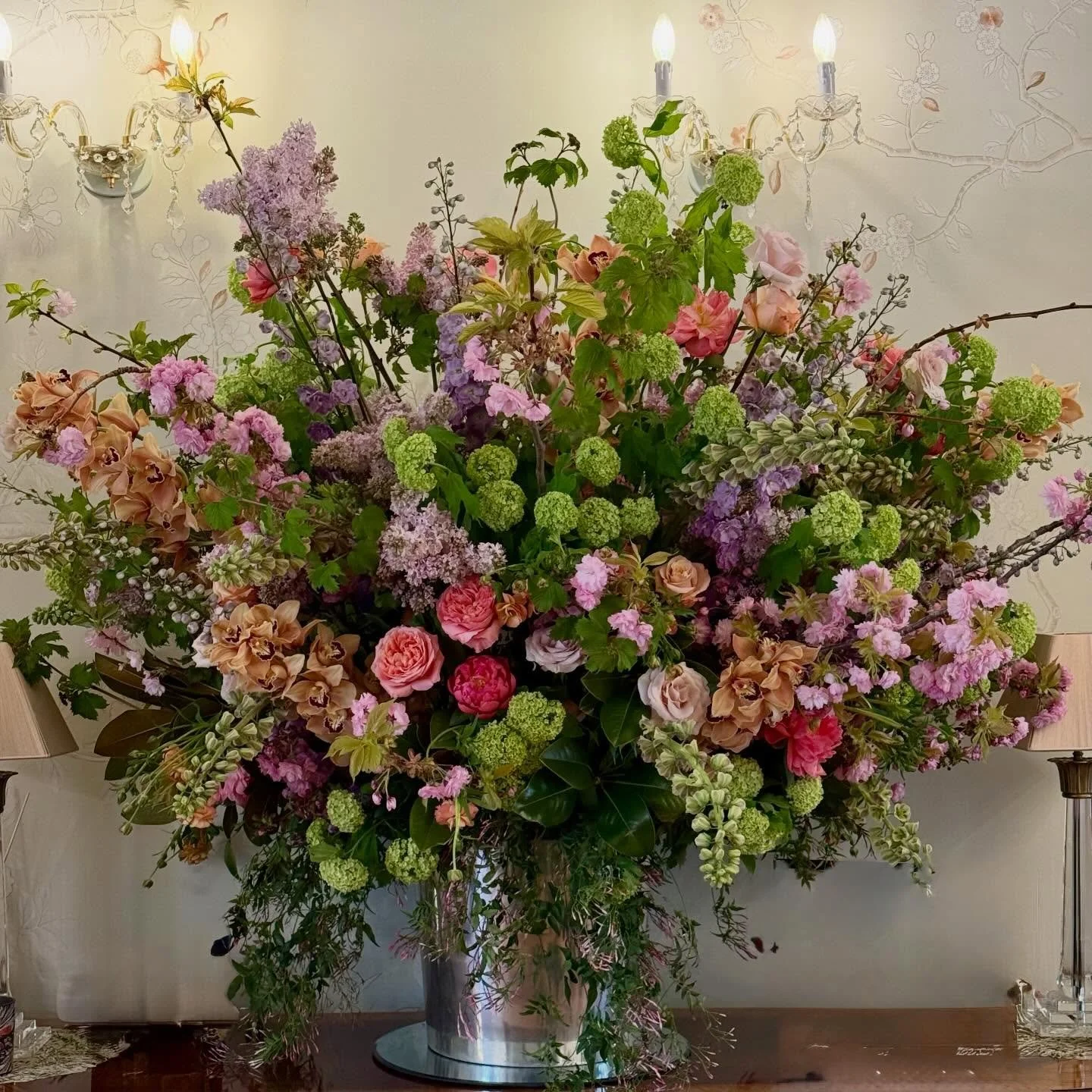Easter party flowers 🐣🍾🌸
