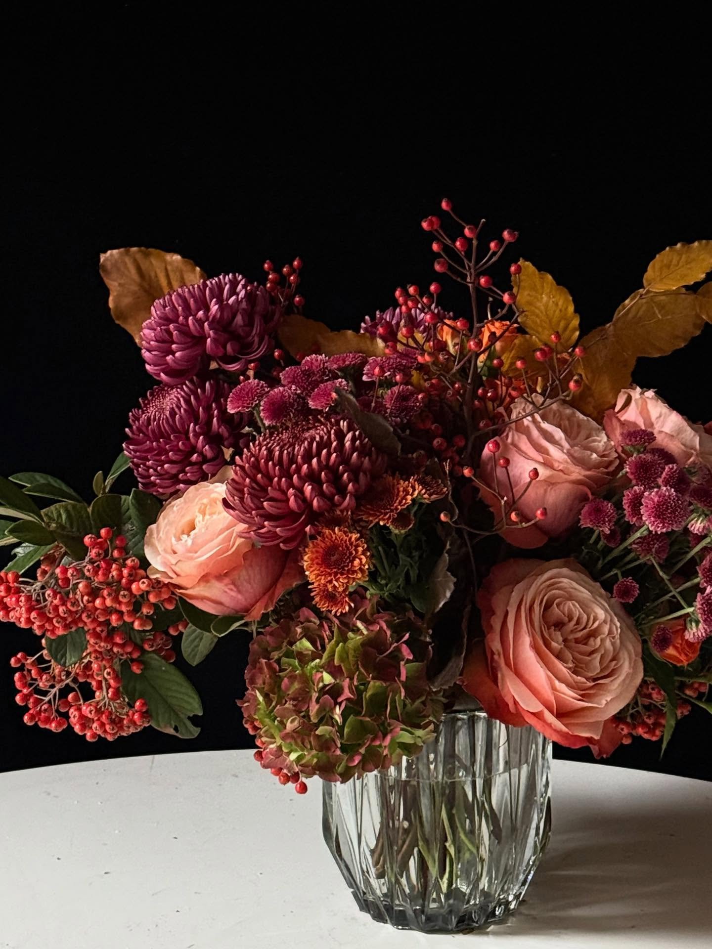 Autumn is really one of the best seasons for flowers 🍁🍂