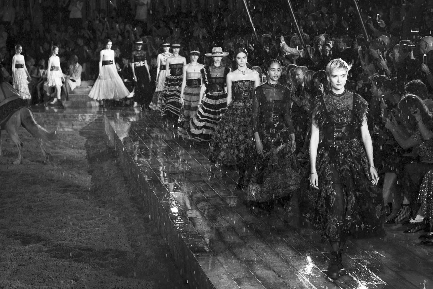 Dior Cruise ‘18 Show / 10+ Magazine