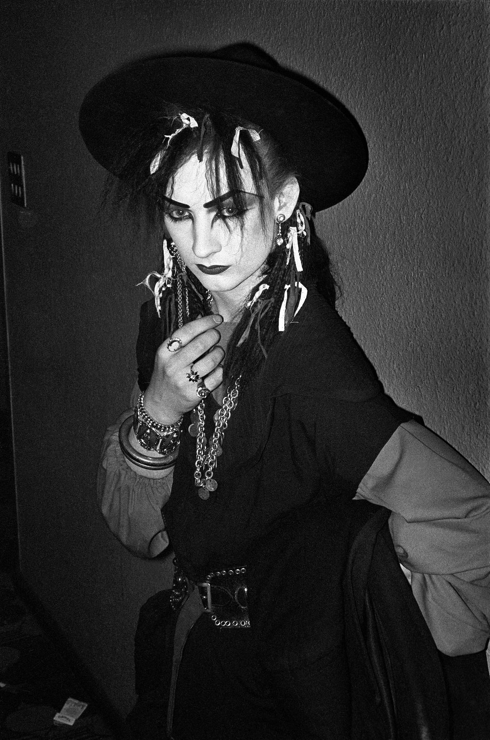 Derek_Ridgers_Unravel_Productions_BoyGeorge_LeBeatRoute_Feb1981.jpg