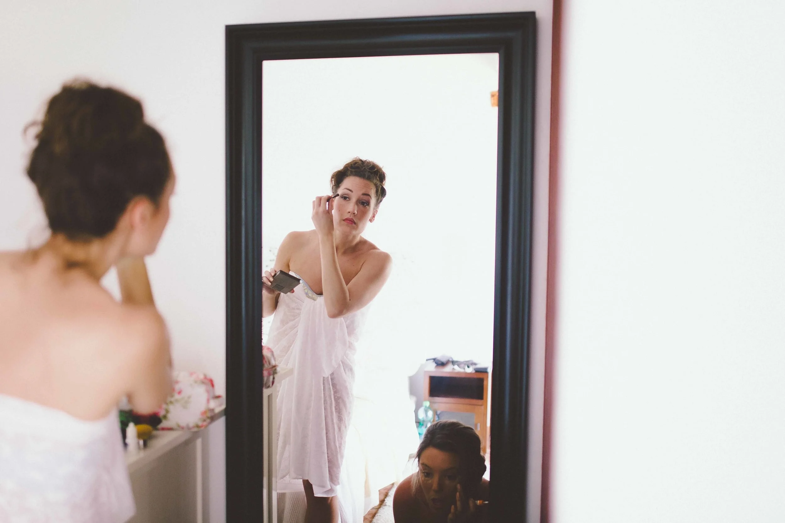 Capturing the bridesmaides getting ready