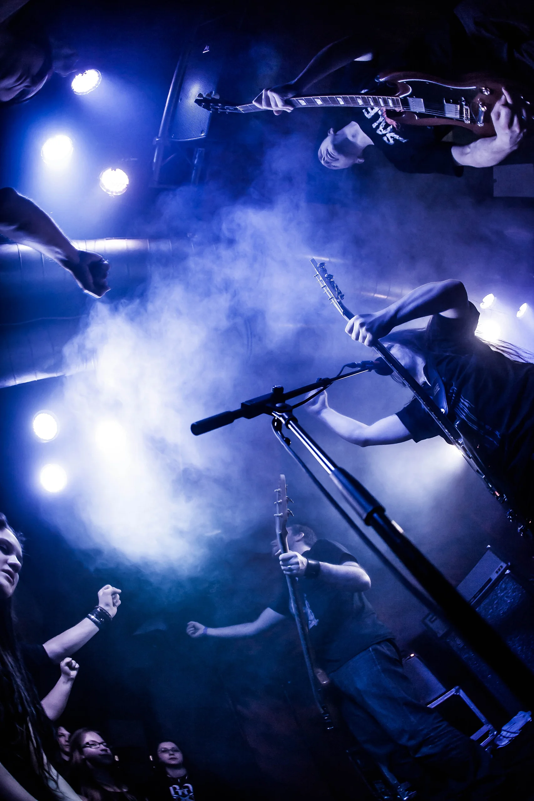 Live16.jpg