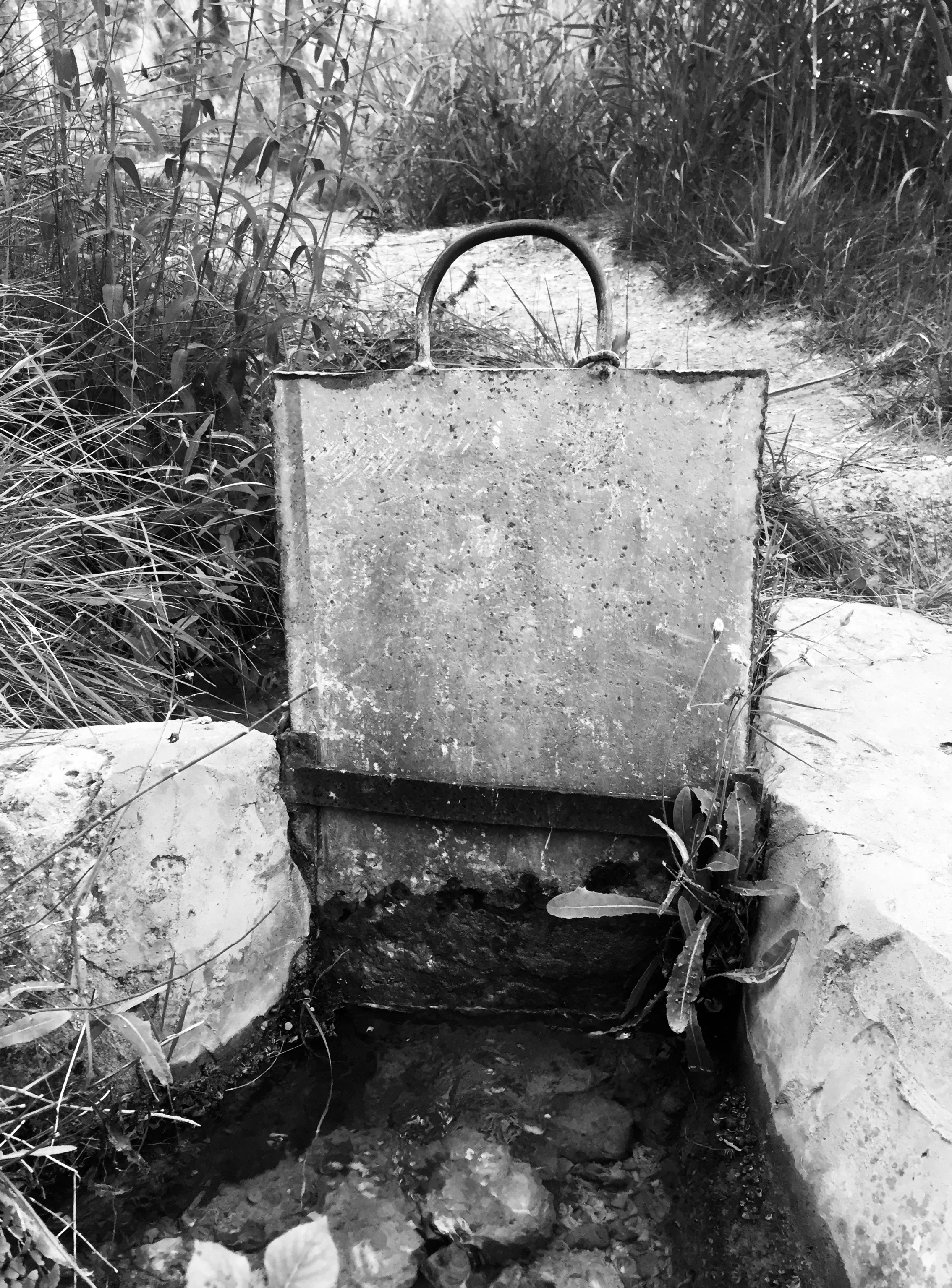 Sluice-gate, River Chelva