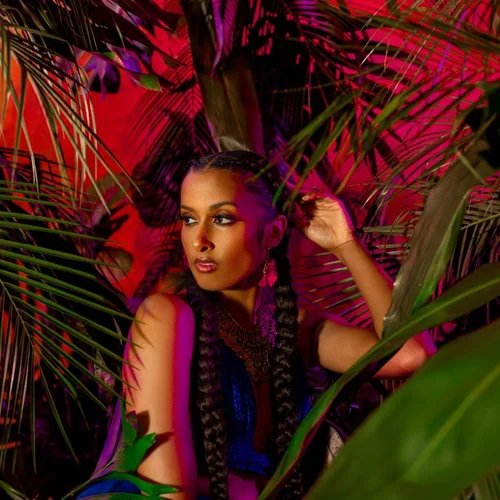 Anjulie