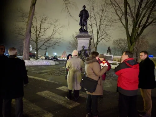 Statue gathering.jpg