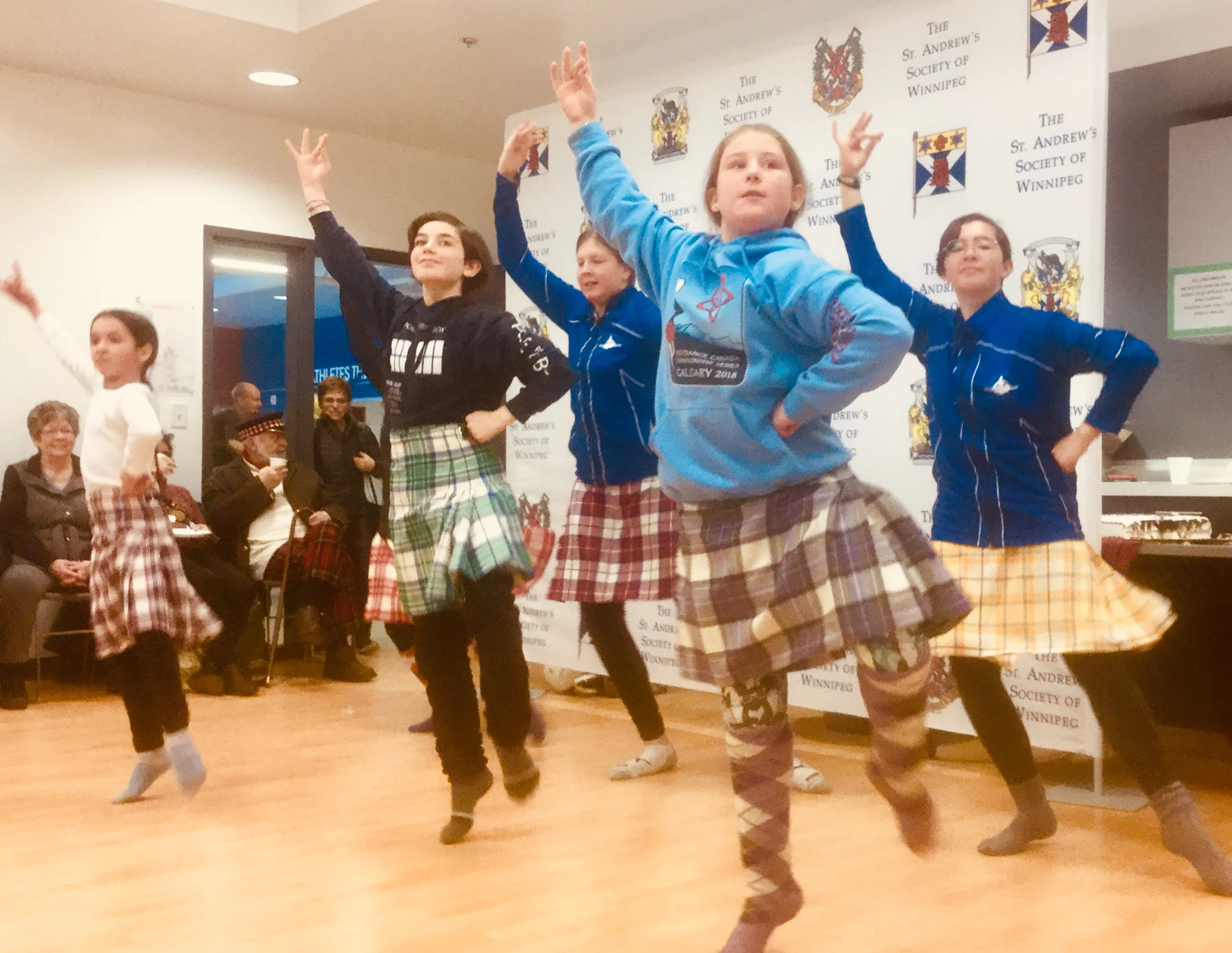 dancers2.jpg