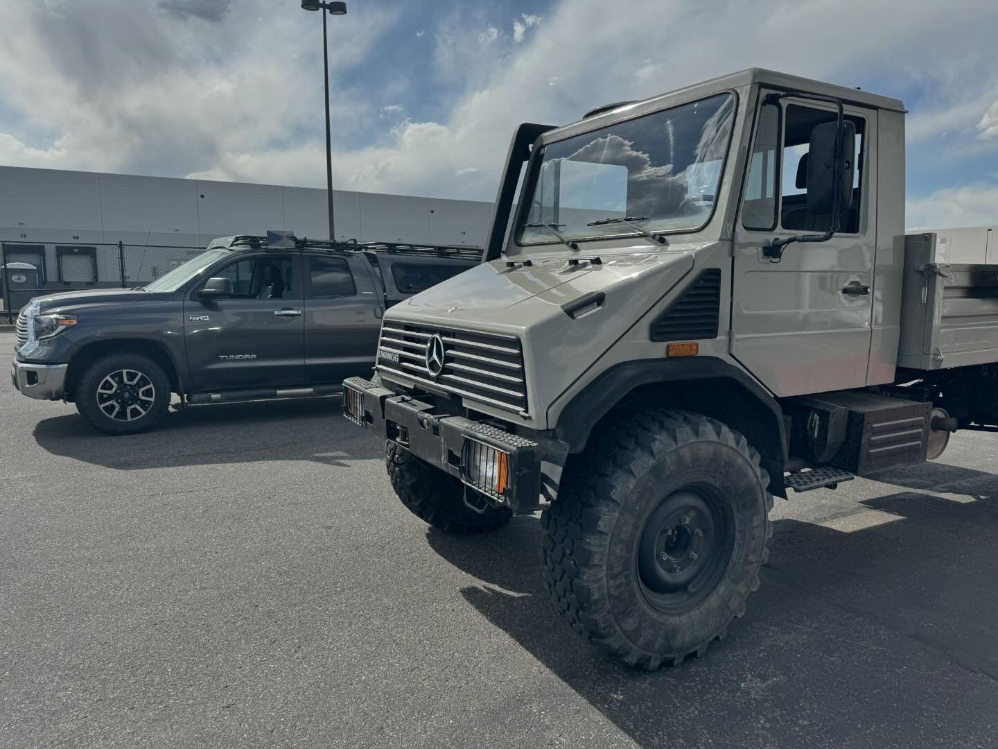 Shipping trucks&hellip;. Bumped into #couchoffroad today at the shipping terminal.  Good to see you man!  #unimog #toyotatundra