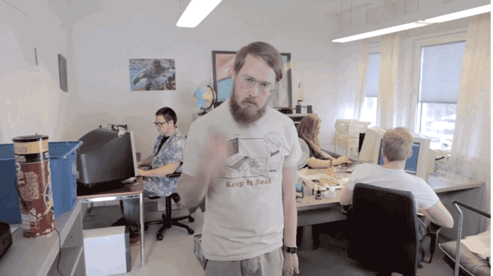 pringlesloop1.gif