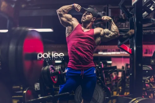 Put up a picture of what you want to look like to keep you focused on your goal.