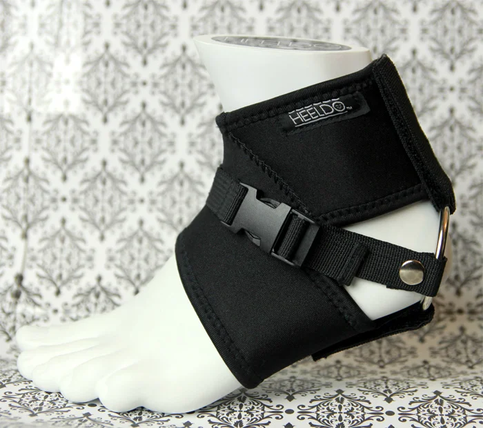 heeldo-black-lores.jpg