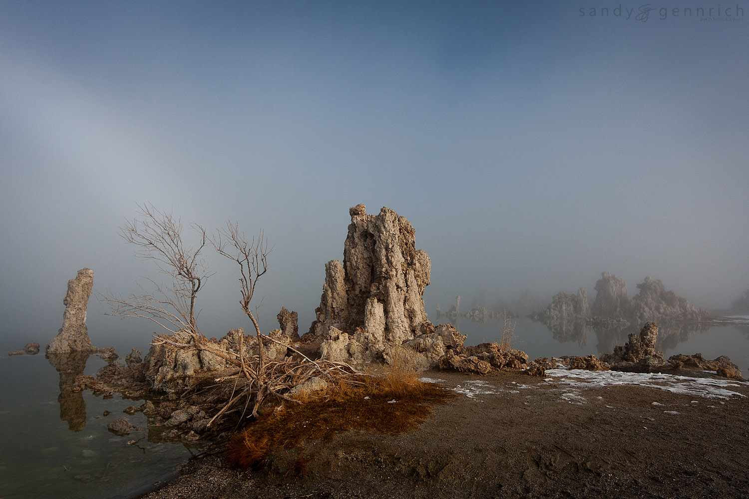 Winter Fog at Mono Lake2 - Lee Vining - CA