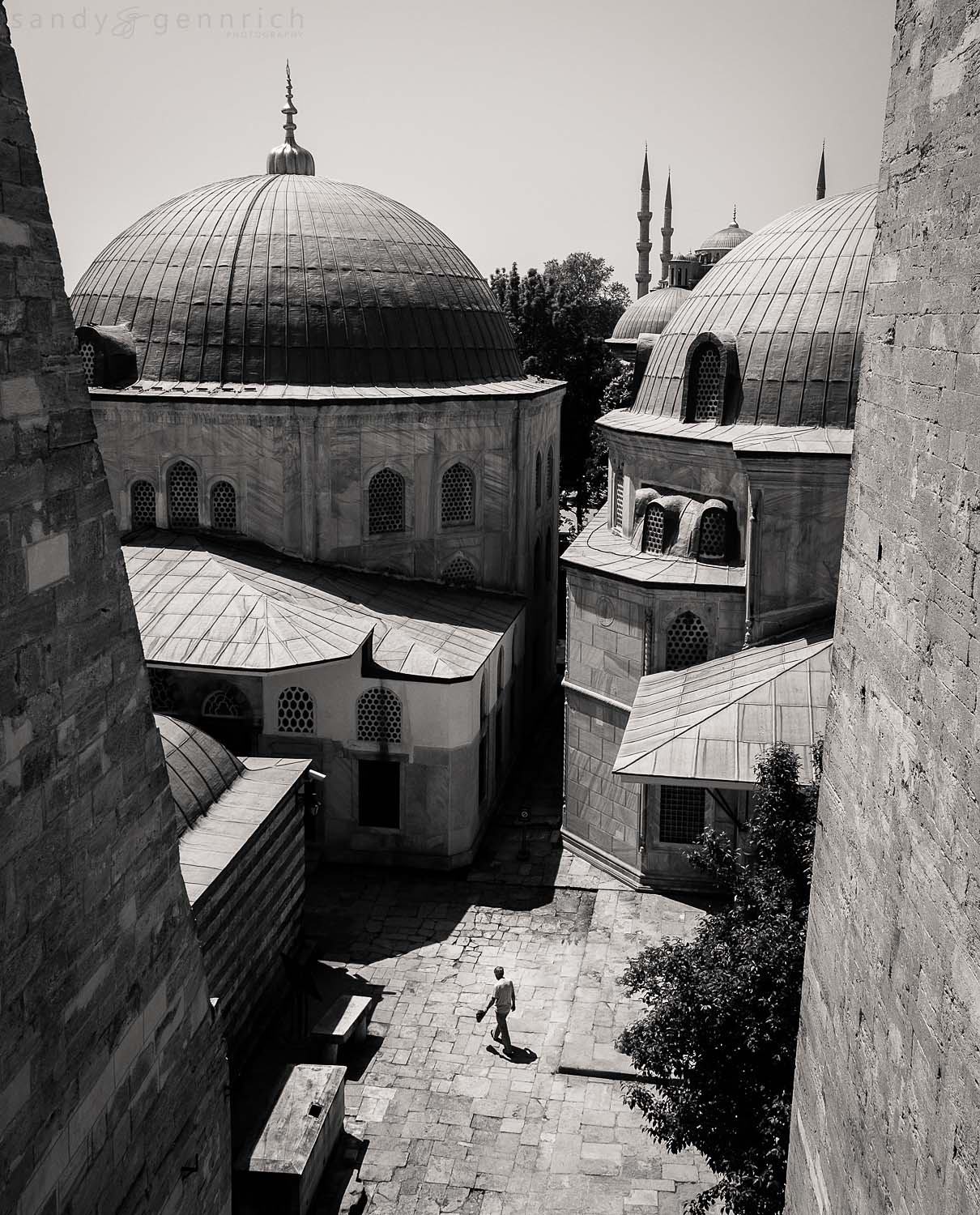 Quiet Courtyard - Aya Sophia - Istanbul - Turkey