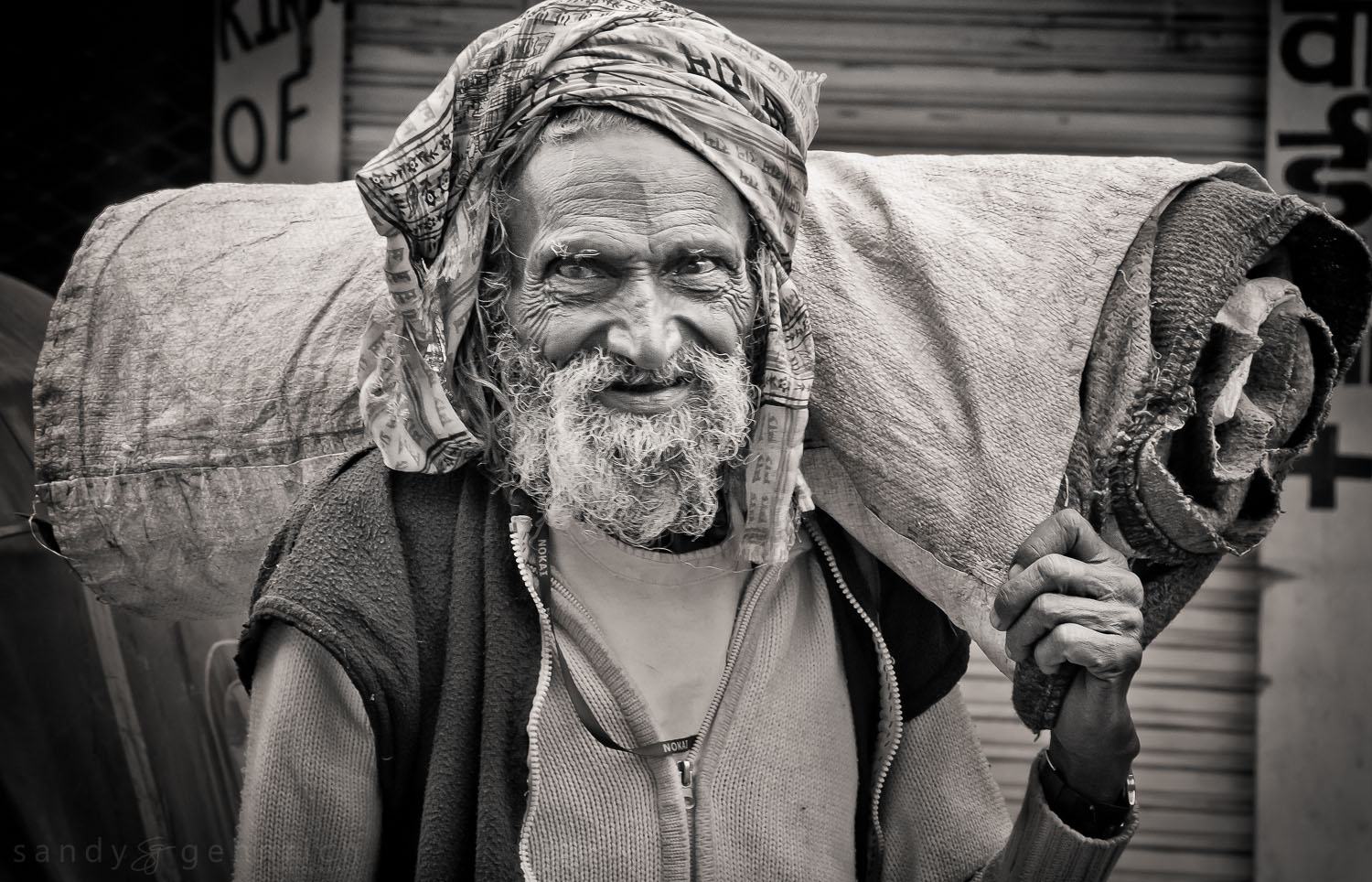 Man with Carpet - Udaipur - Rajastan - India.jpg