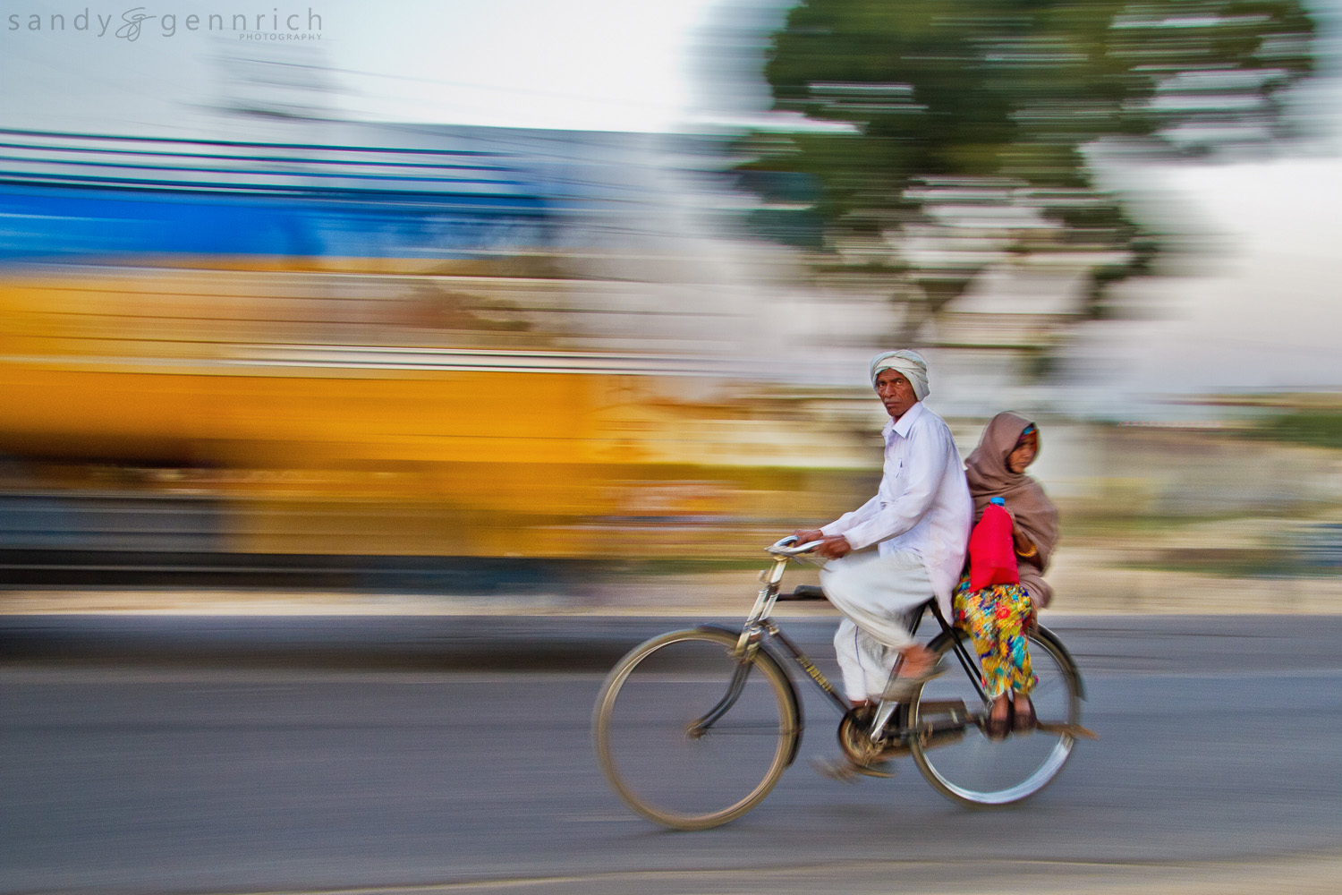 Biking Home - India in Motion - Jaipur - India