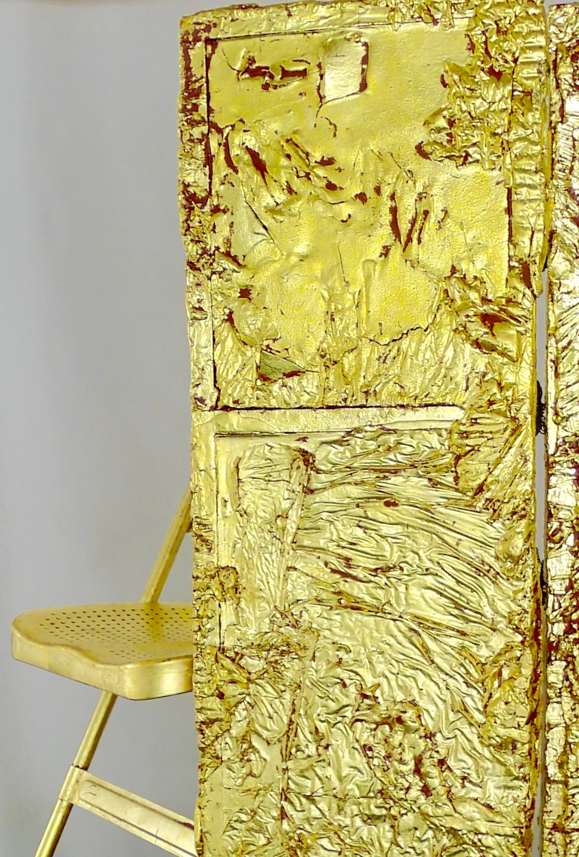 Elizabeth Tinglof, 2016 Detail of "After Some Reflection" oil, resin, wax, panel, wire, gold leaf and chair