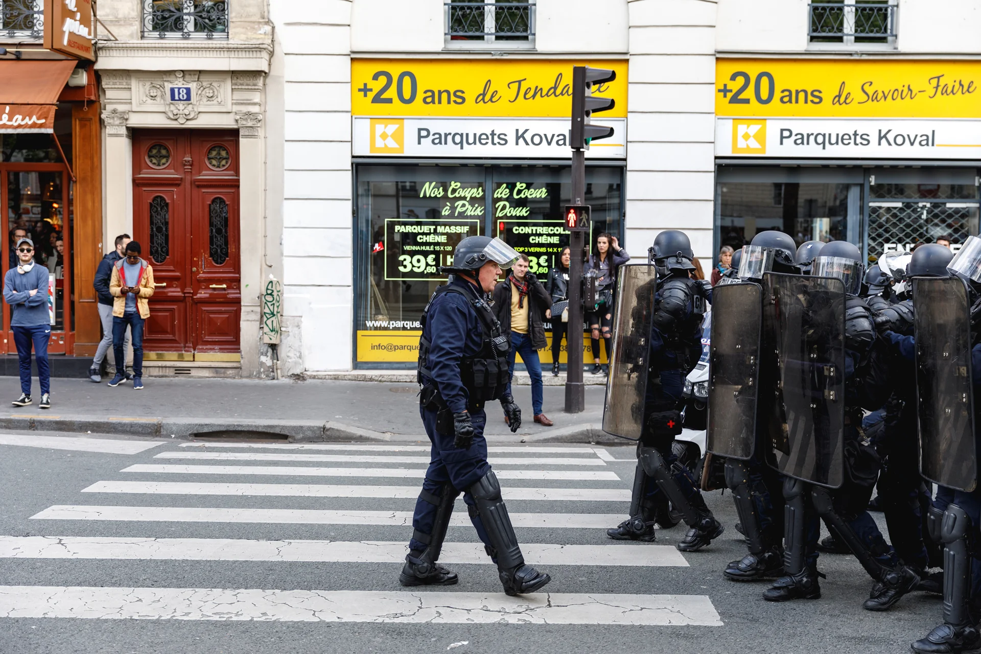 EdRobertson_Occipitals_ParisMayDayRiots_2018_24.jpg