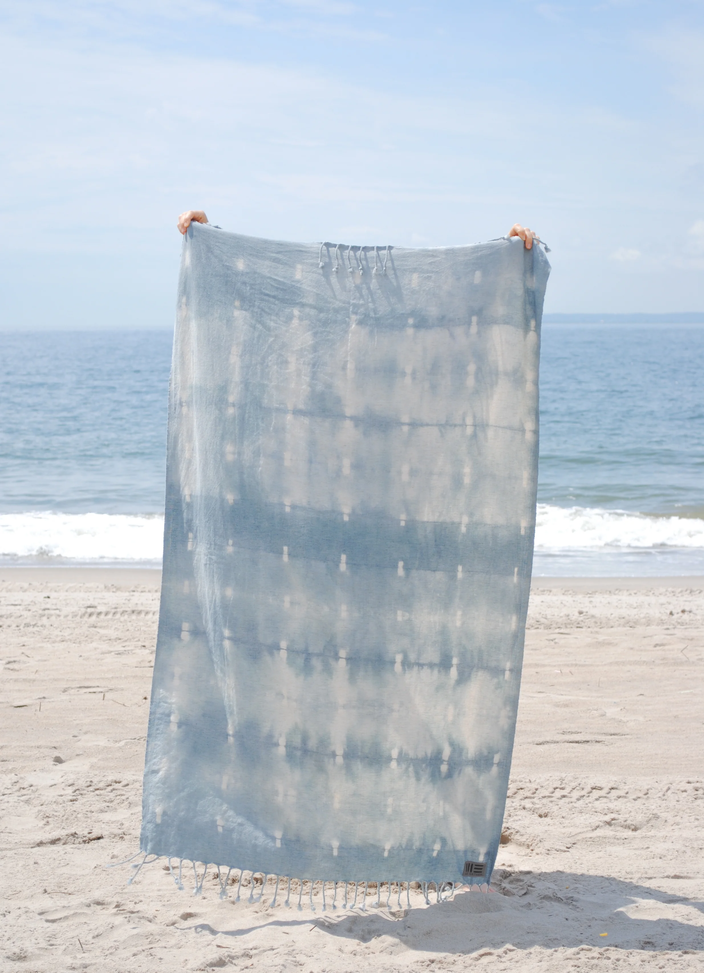 WEGATHER_HanddyedPeshtemal_TurkishTowel_CleanGrey_Itajime.JPG