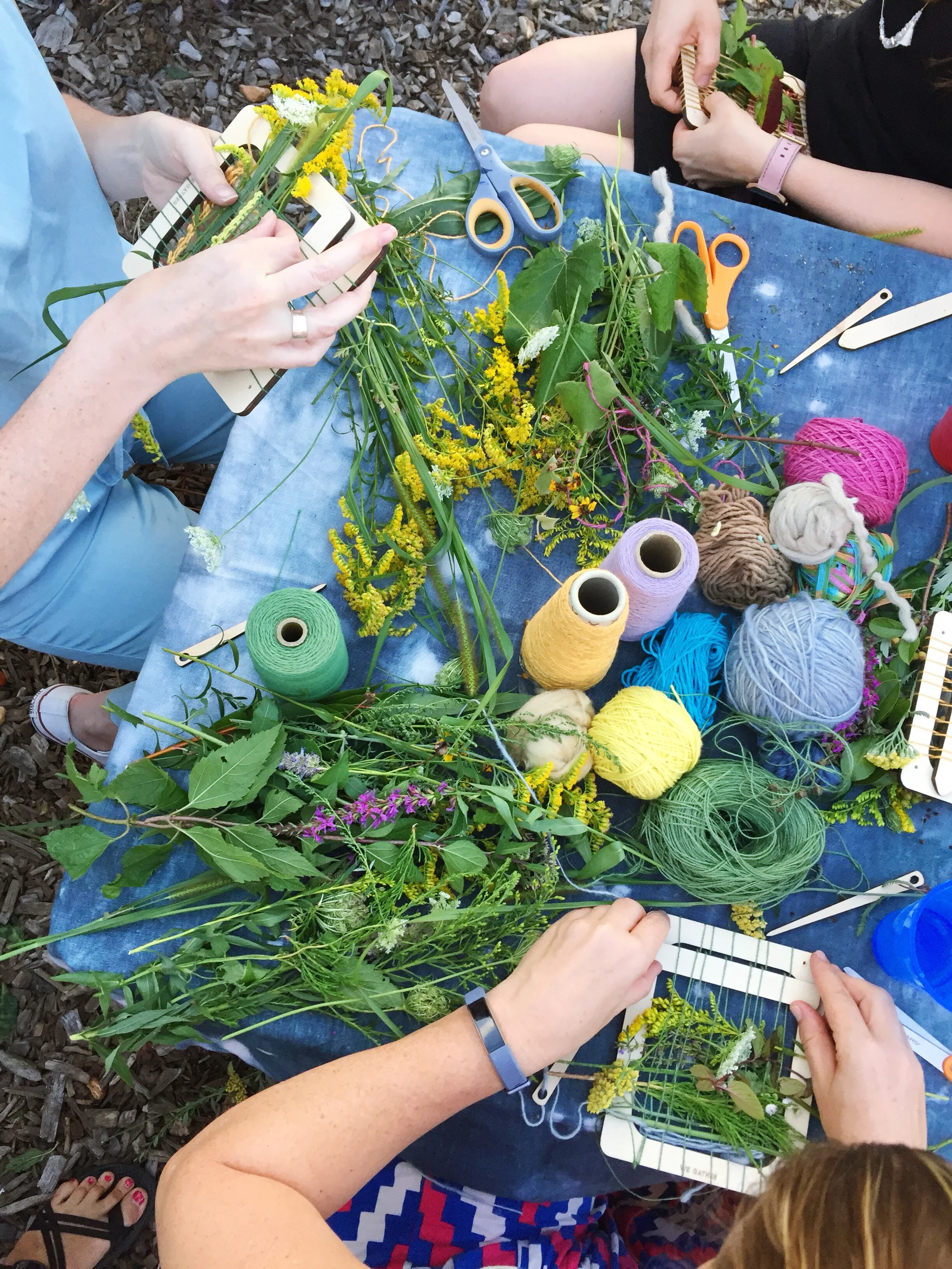 WEGATHER_WildflowerWeavingWorkshop_AtlasObscura_Process.jpg