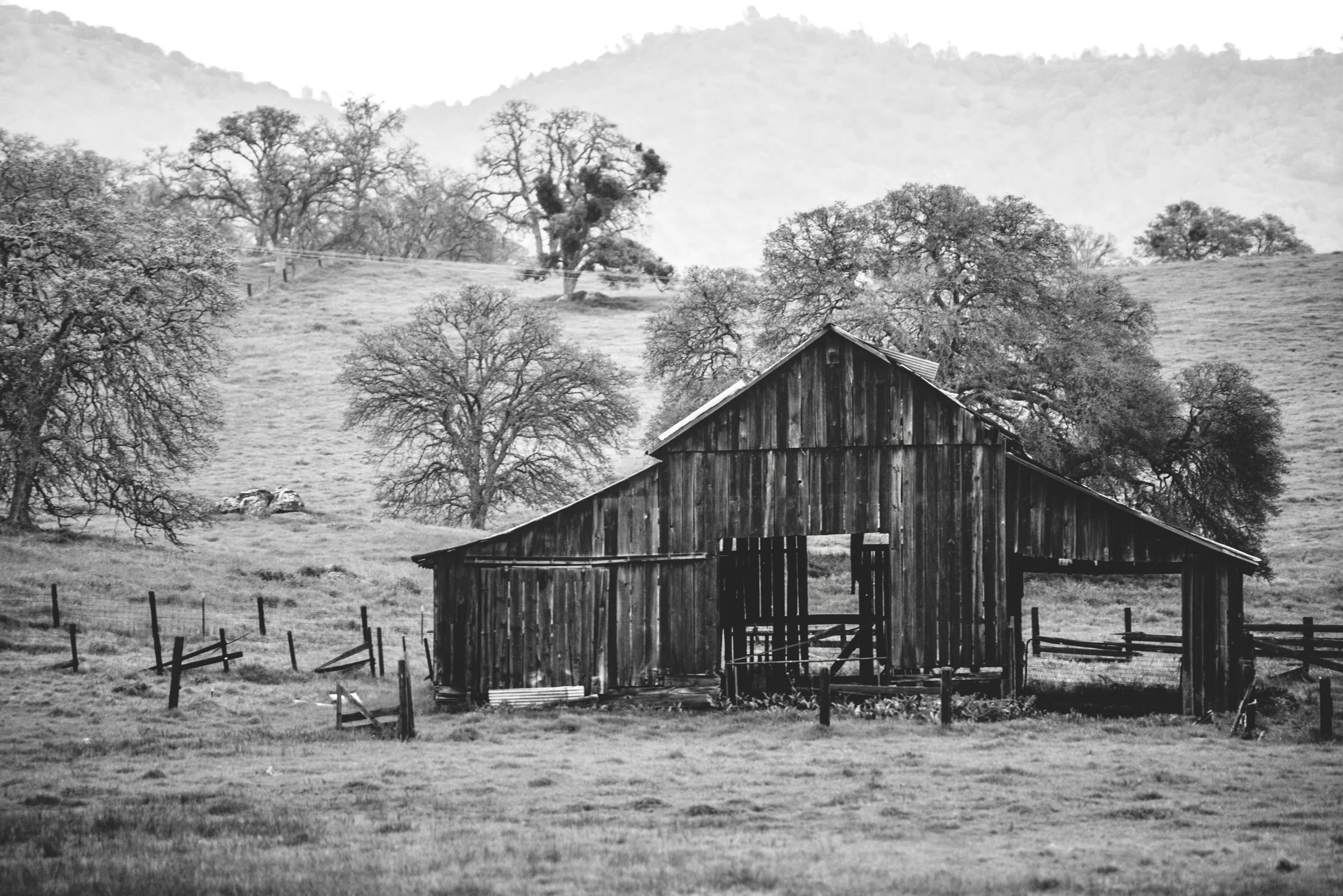 Old Barn off of 140 enroute to Yosemite