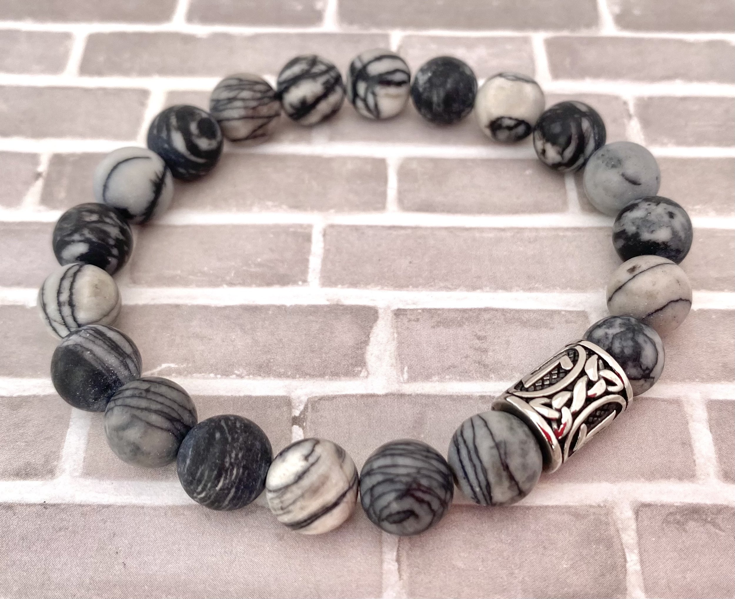 Men’s Grey Striped Agate - Unique Men’s Beaded Bracelet - Men’s Fashion Bracelet - Quality Beaded Bracelet