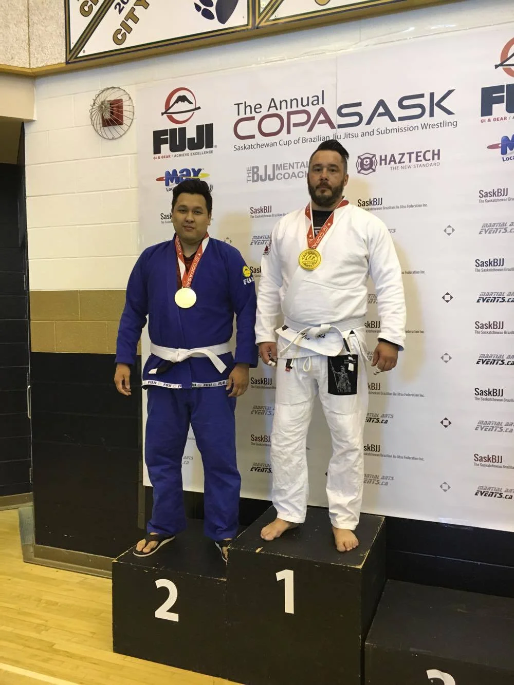 Kevin and Bola take their respective positions after two exciting matches