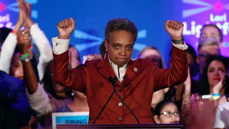 Chicago makes history electing first black mayor 
