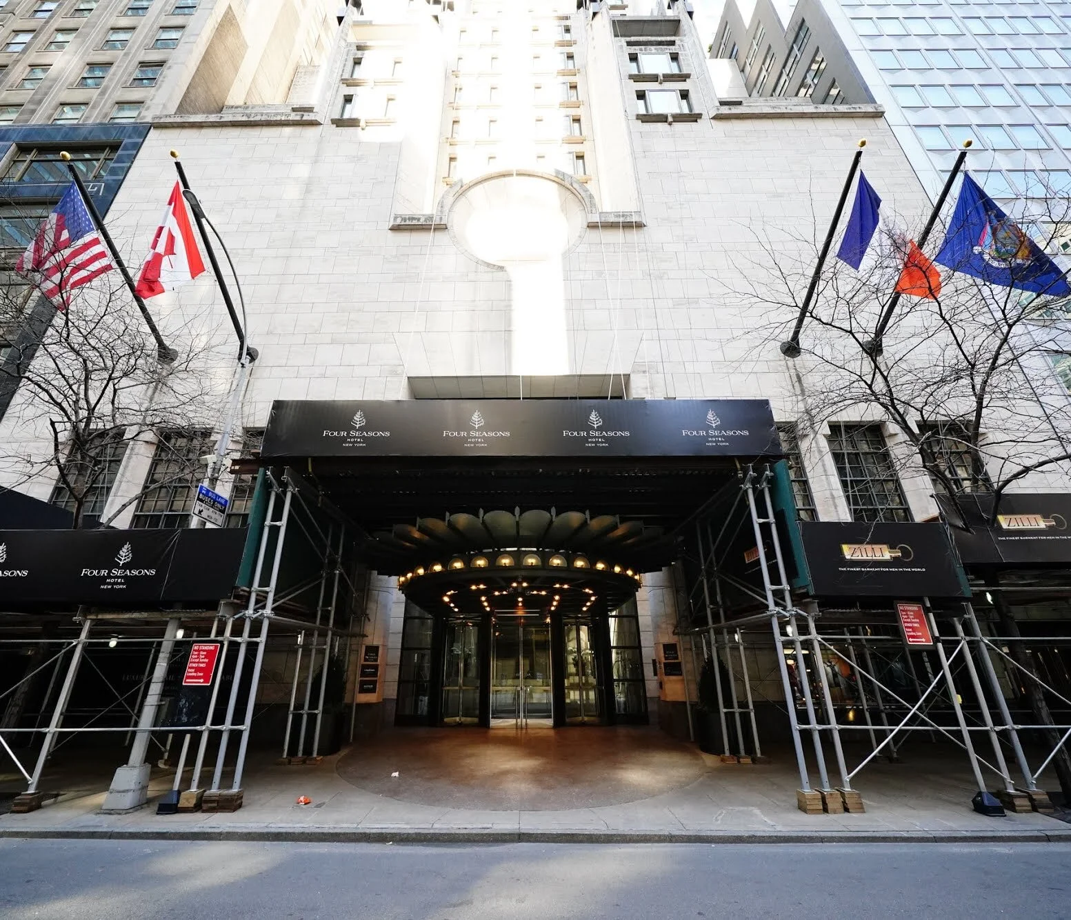 Four Seasons Hotel is giving free rooms to doctors, nurses and medical staff