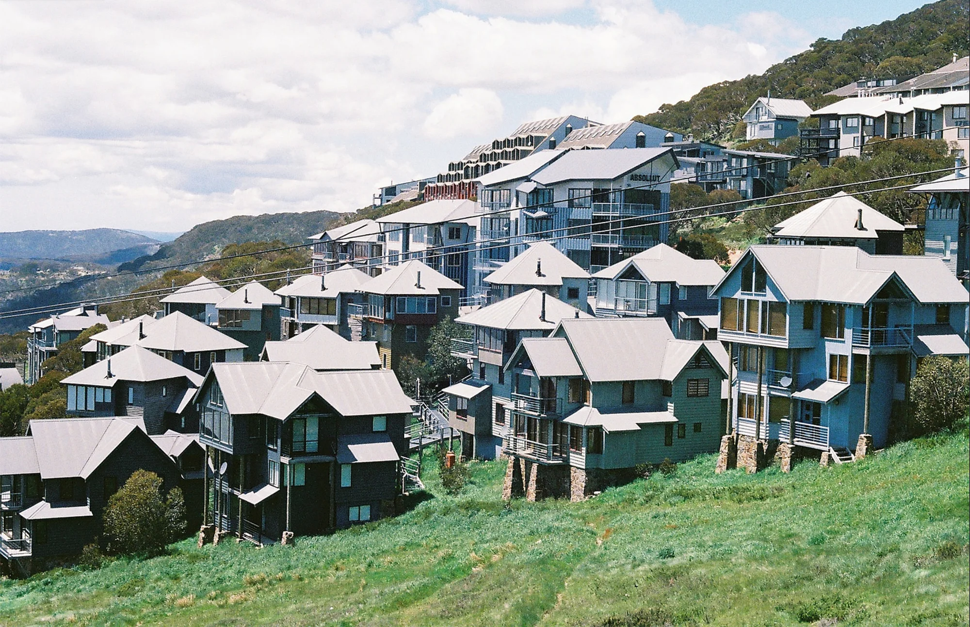 Hotham-Village.jpg