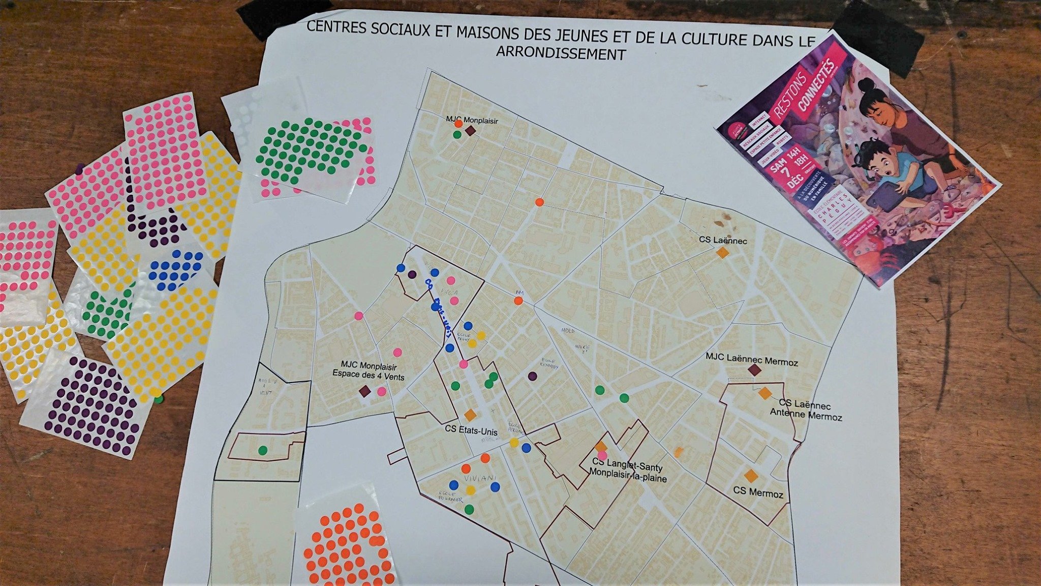 Infographie collaborative sur l'événement "Tous Connectés" à Lyon 8 organisé dans le cadre de Super Demain 2019.