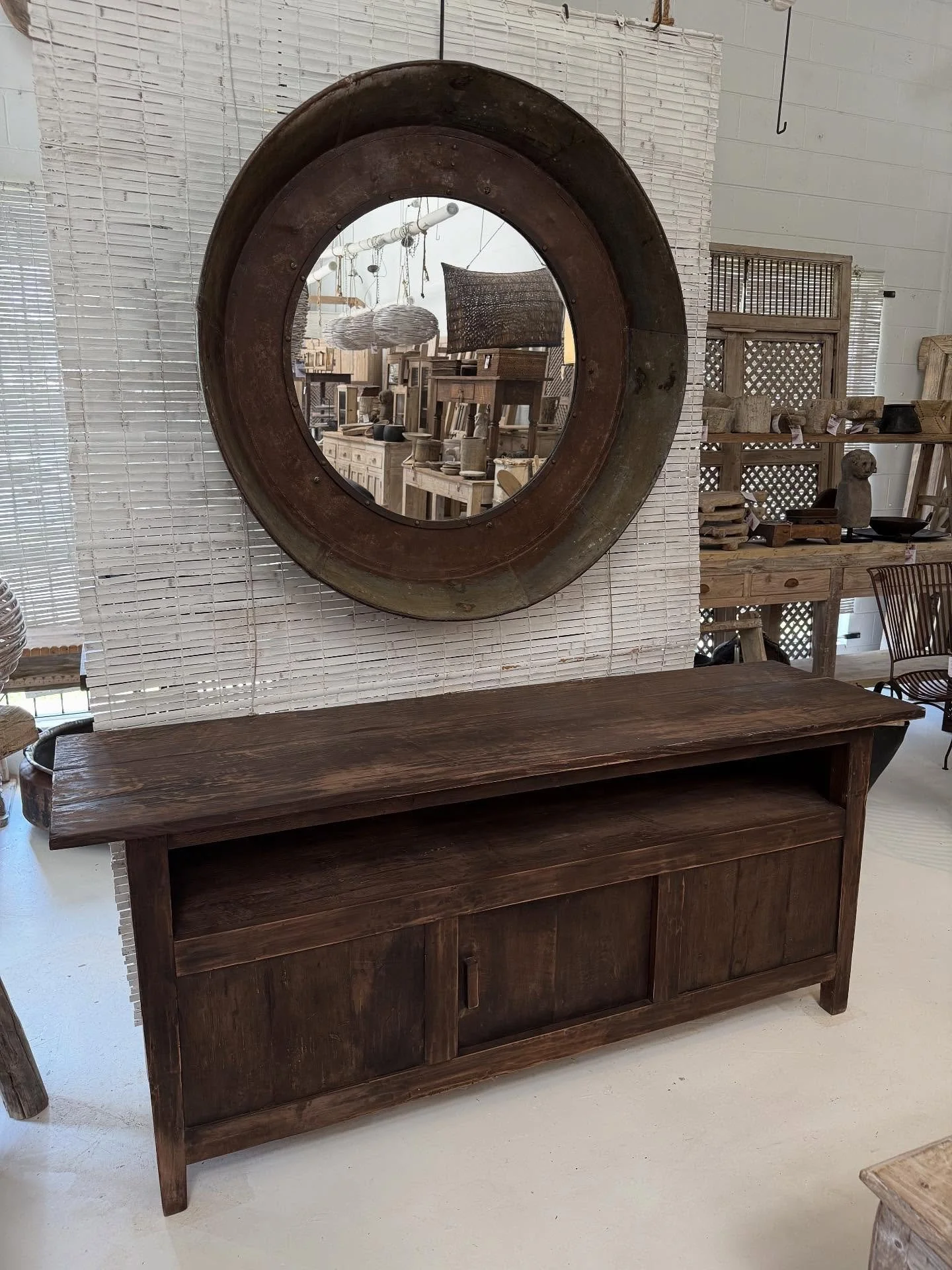 Our last round metal mirror! Message for details