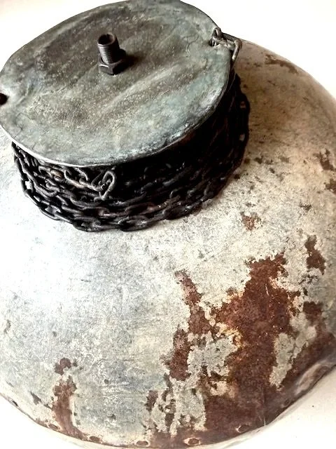 iron shade , outdoor lighting , industrial lighting