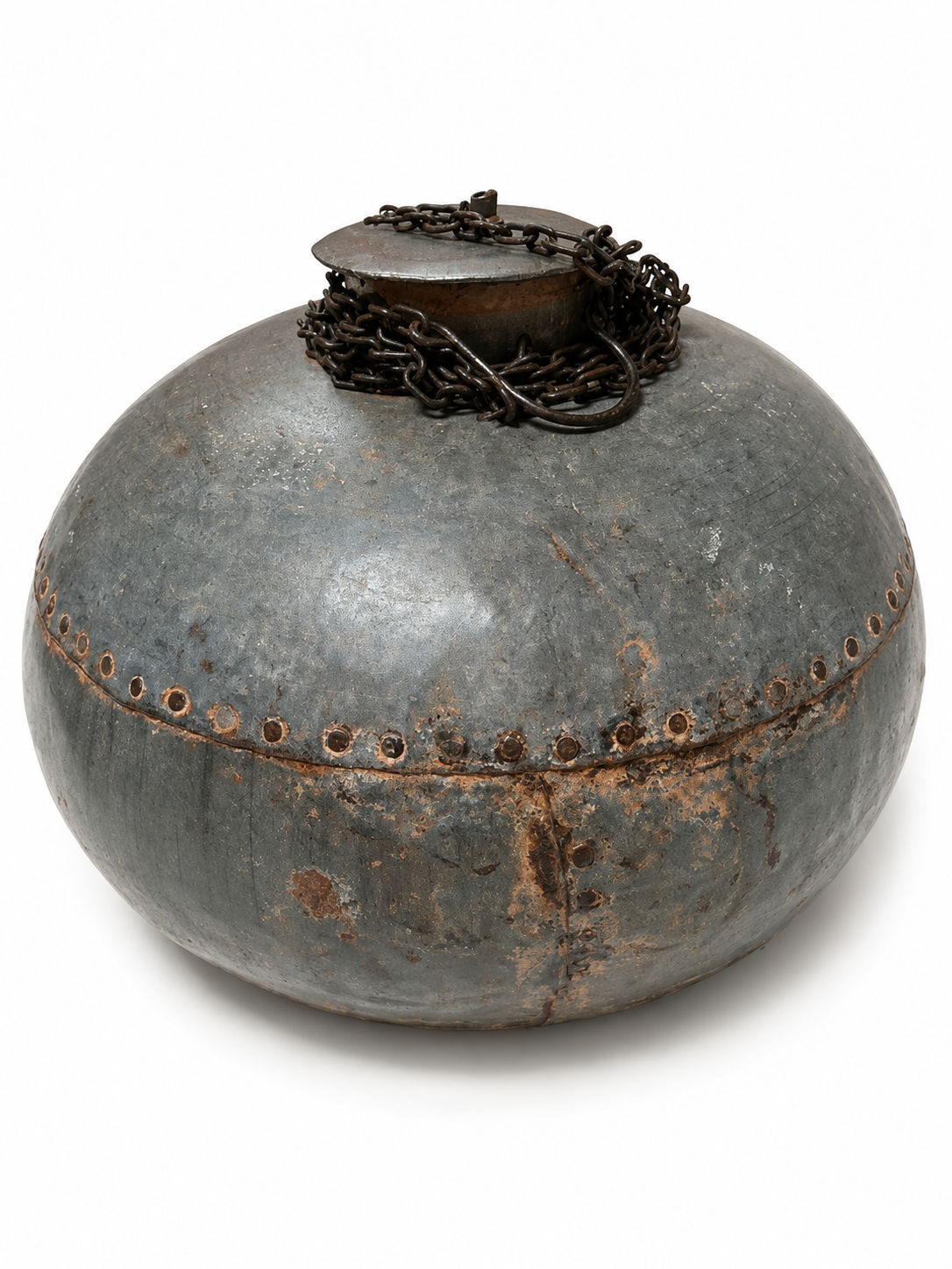 IRON SHADE WITH CHAIN / 17