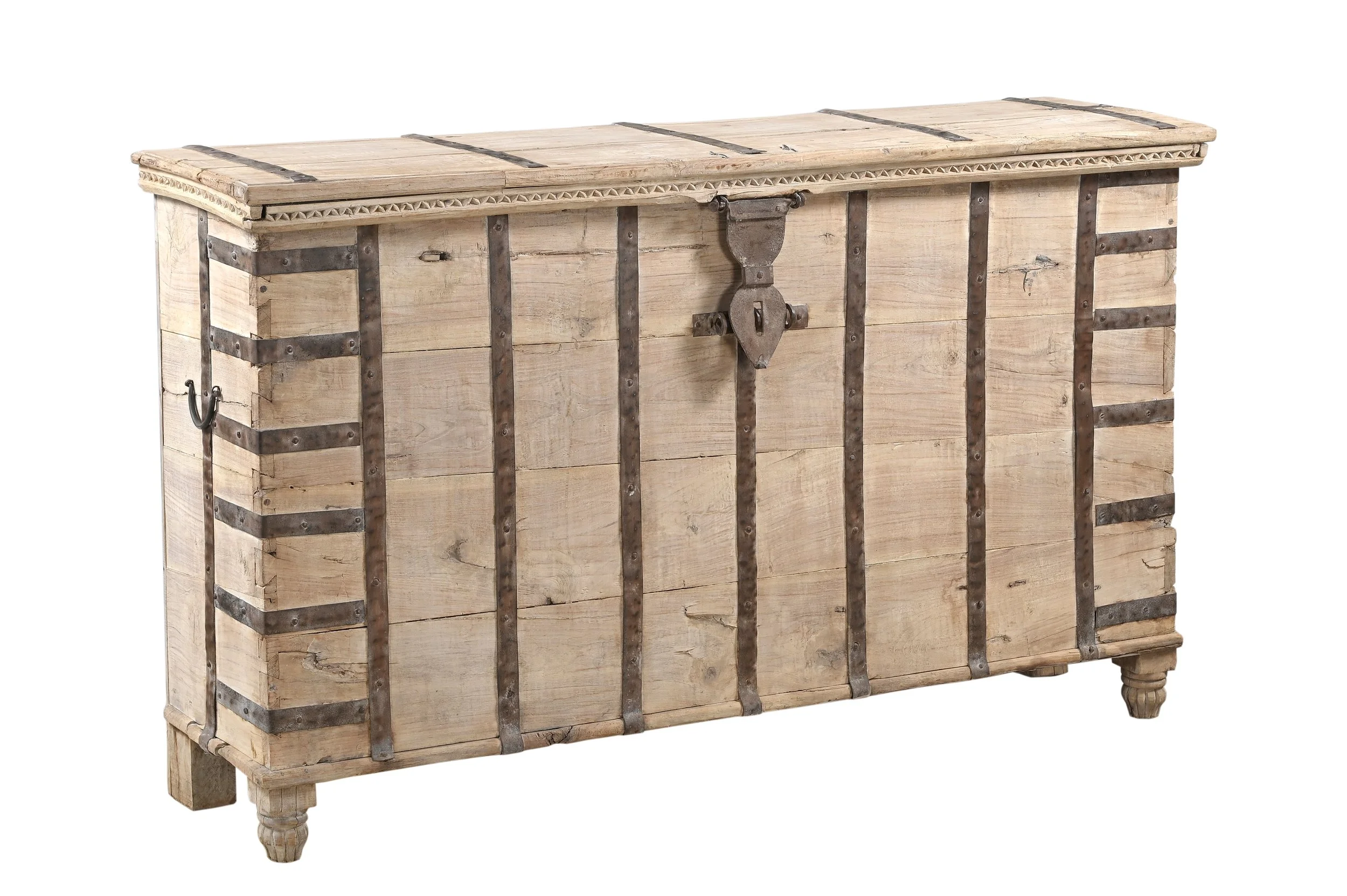 storage trunk , coffee table, outdoor furniture , byron bay furniture