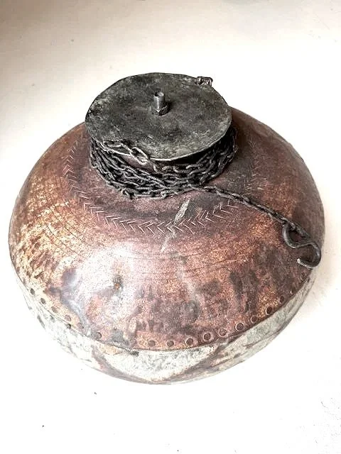 iron shade , outdoor lighting , industrial lighting