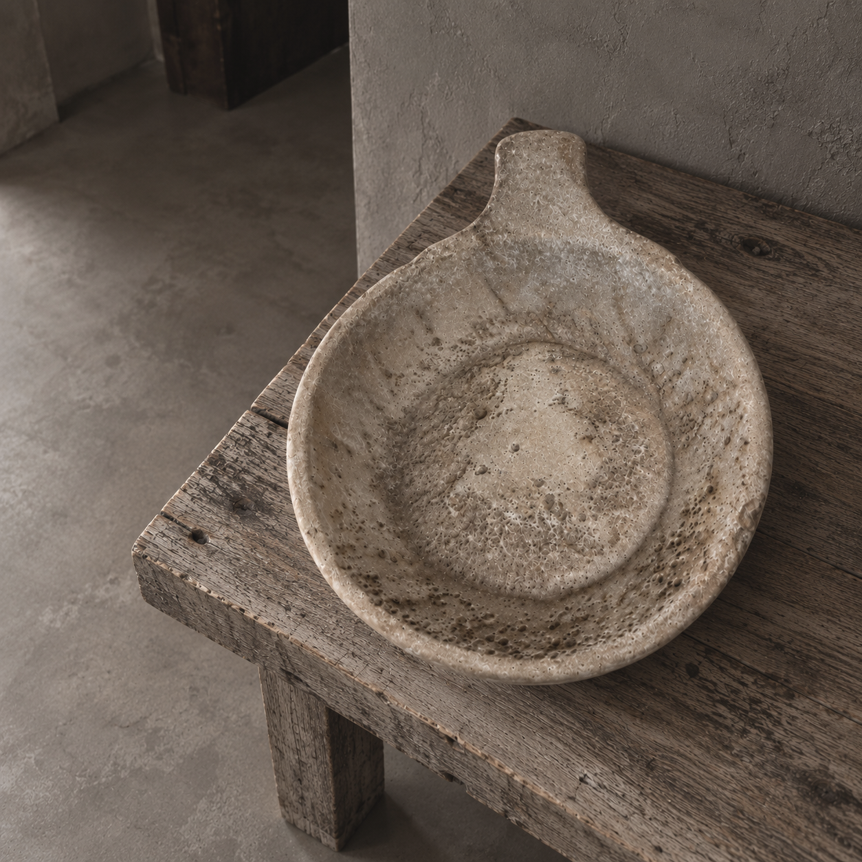 RUSTIC MARBLE GRINDING BOWL / 1