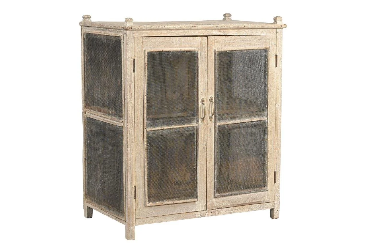 kitchen cabinet