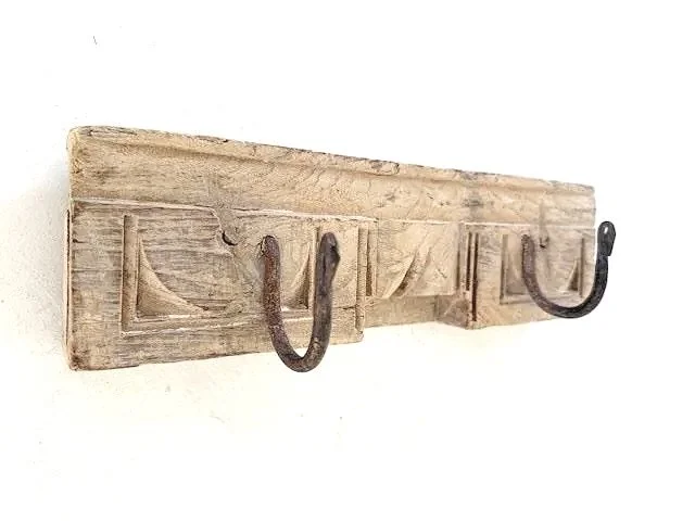 2 HOOK PANEL  SUN BLEACHED / 11