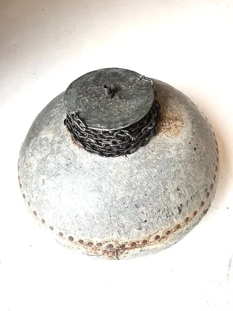 iron shade , outdoor lighting , industrial lighting