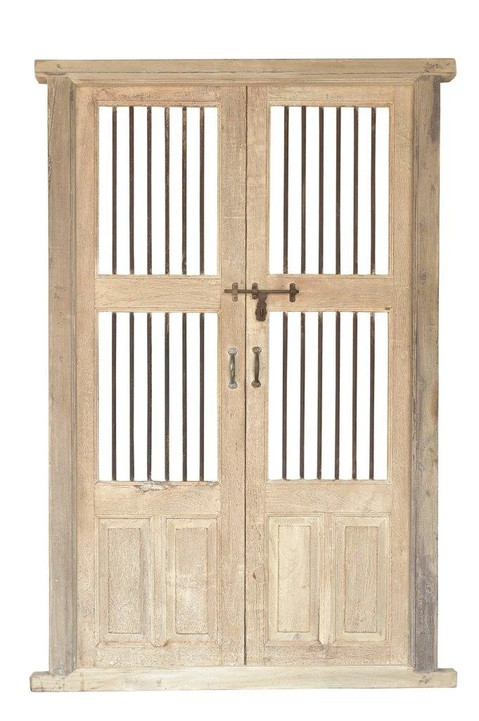 iron gate , side gate