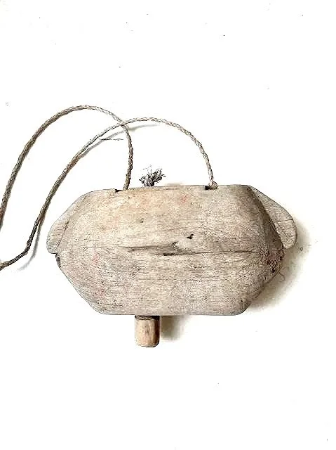 VINTAGE TIMBER COW BELL / 5