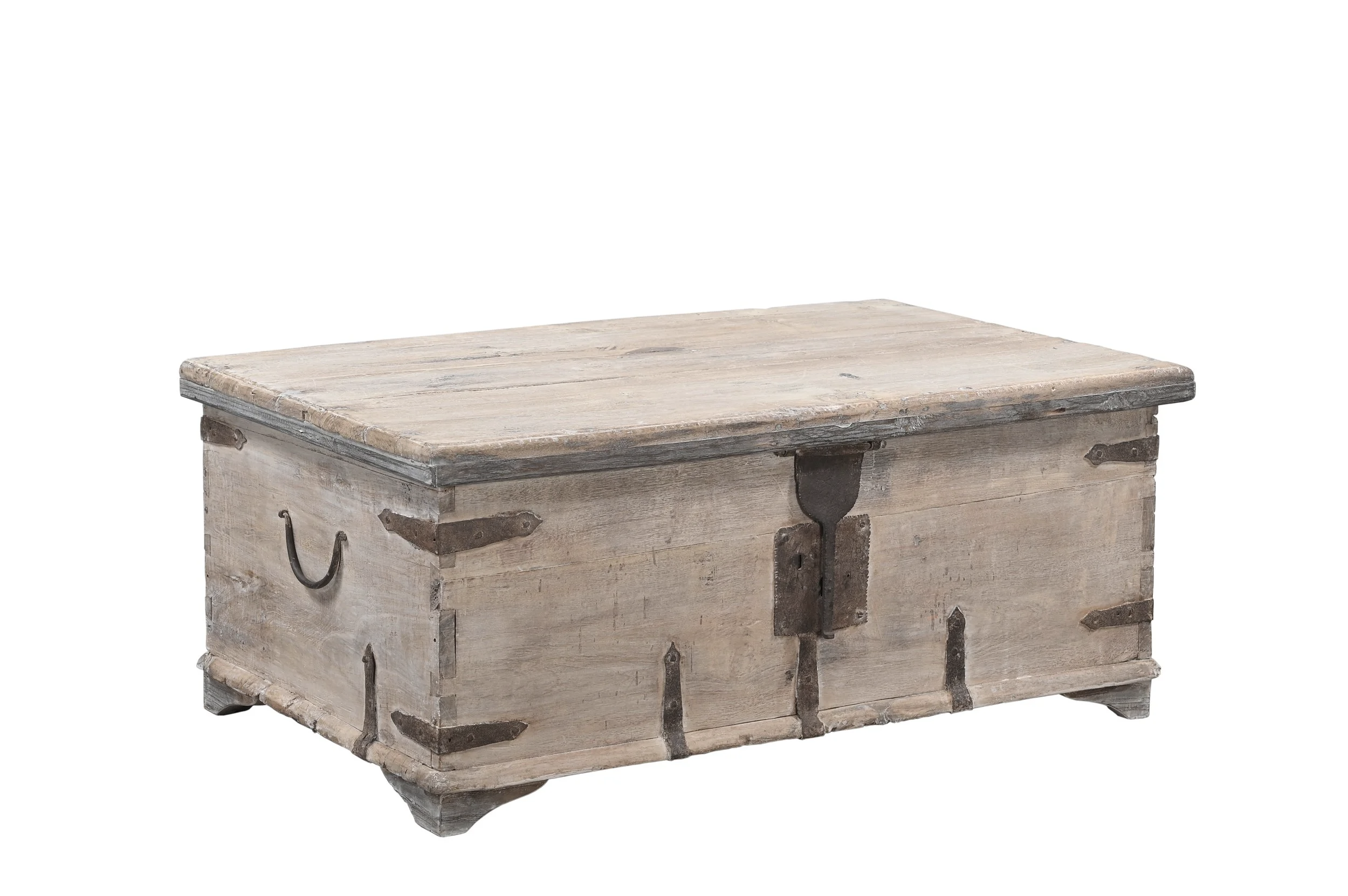 trunk coffee table , rustic sun bleached furniture byron bay