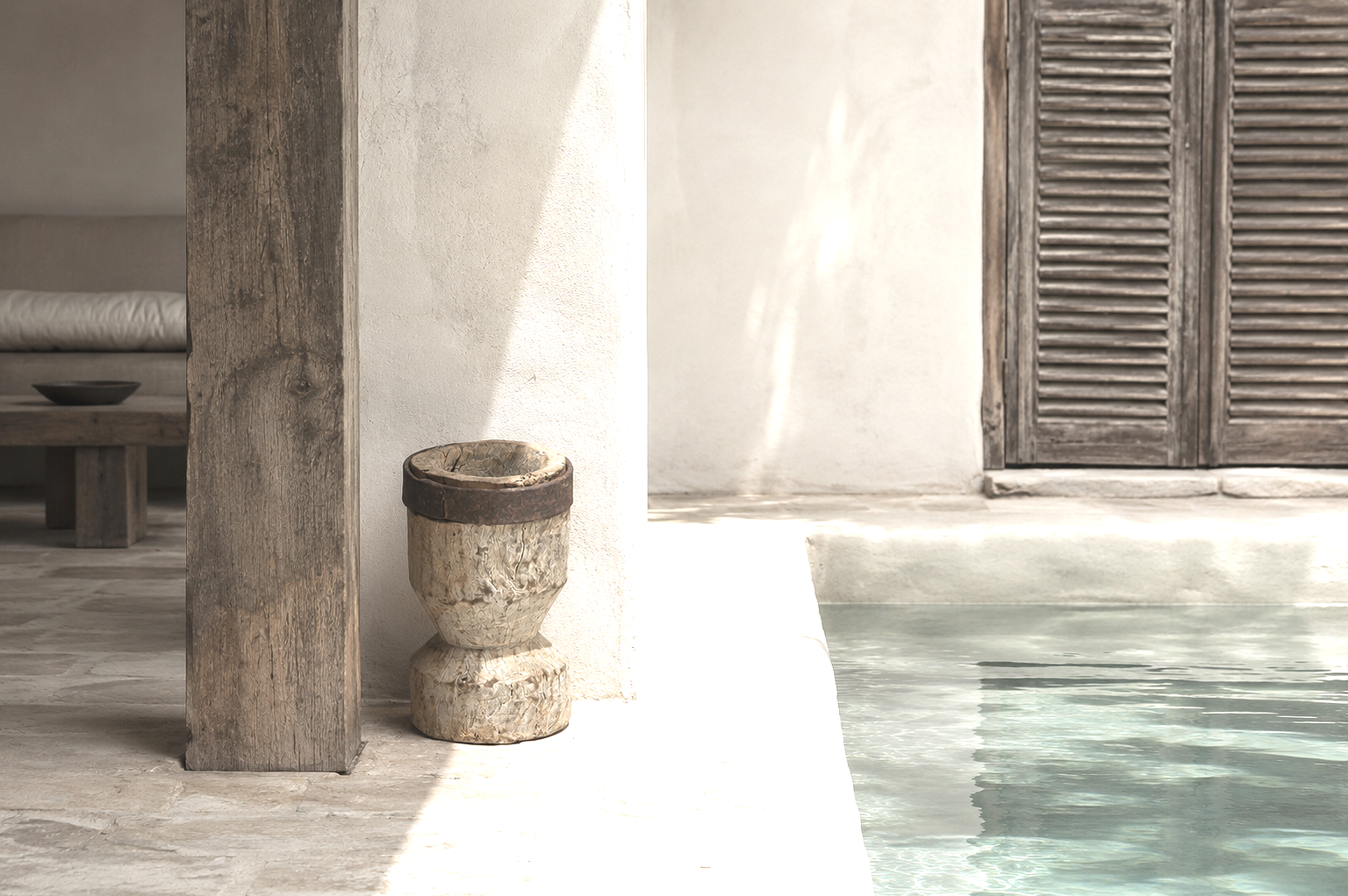 pot plant , outdoor pot , byron bay furniture , herb garden